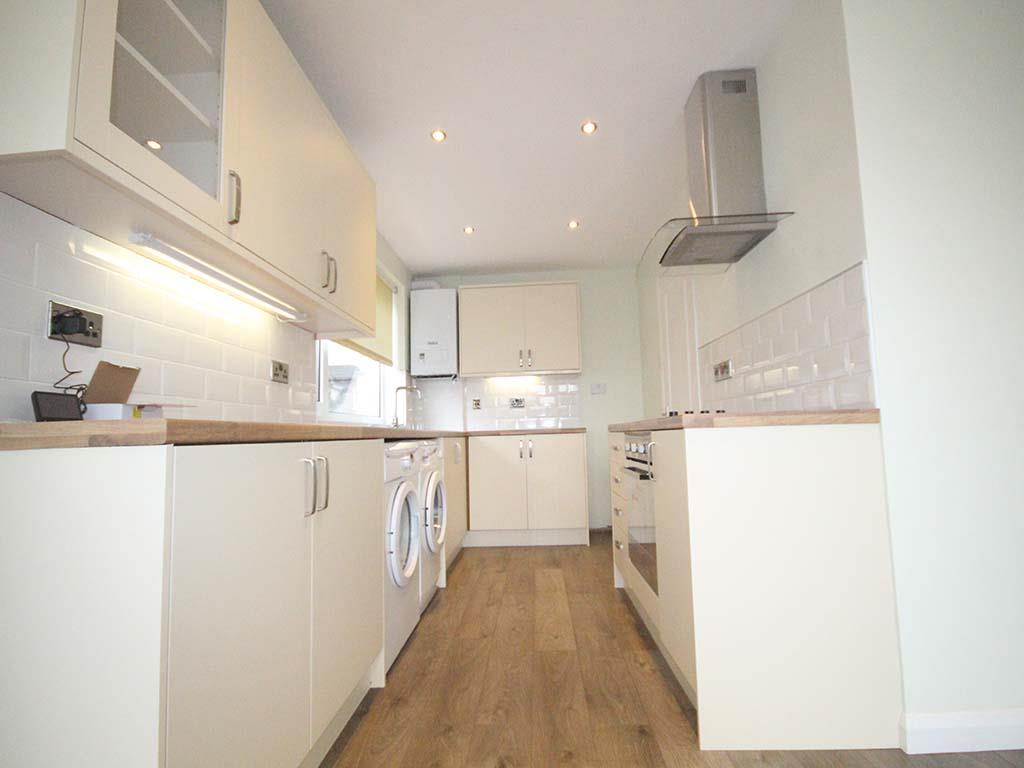 3 bedroom semi detached bungalow To Let in Barnoldswick - IMG_5771.jpg